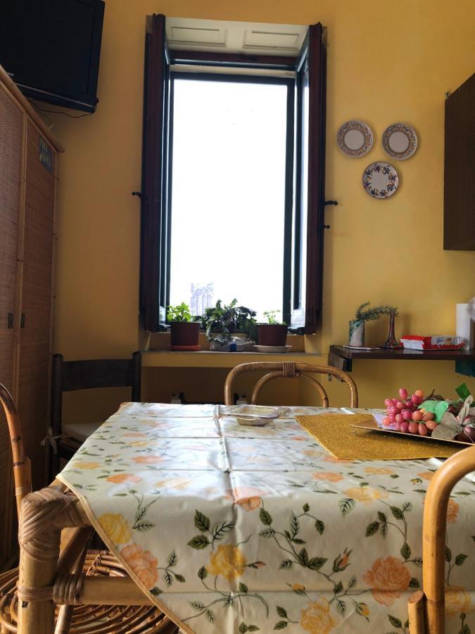 Hostel Beach House Giardini Naxos Exterior photo