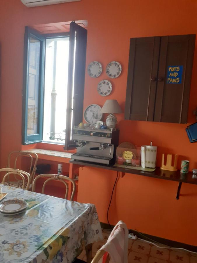 Hostel Beach House Giardini Naxos Exterior photo